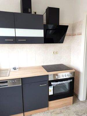 WE 1.OG mitte zur Straße - nach Sanierung