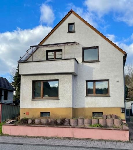 Renovierungsbedürftiges freistehendes Einfamilienhaus Nähe Walldorf, Bruchsal, Heidelberg.