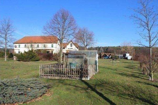 Südansicht mit Gartenanteil