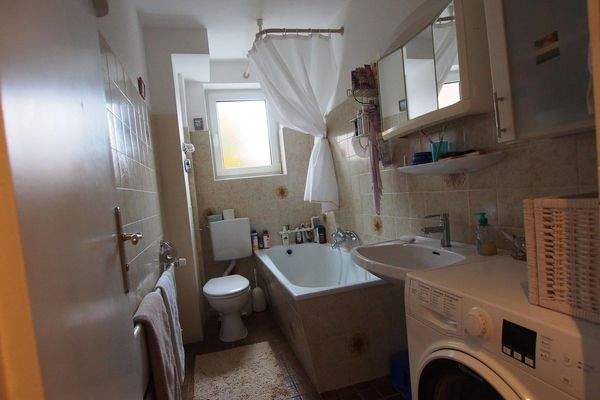 Bad noch nicht renoviert