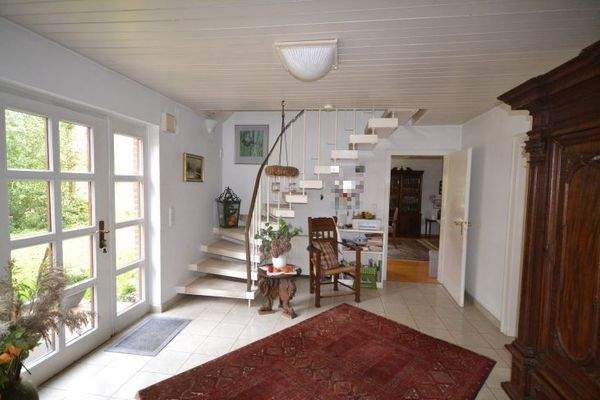 Eingangsdiele (Blick zum Wohnzimmer)