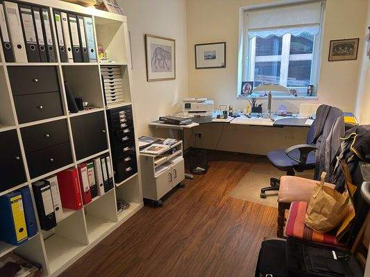 Arbeitszimmer EG.jpg