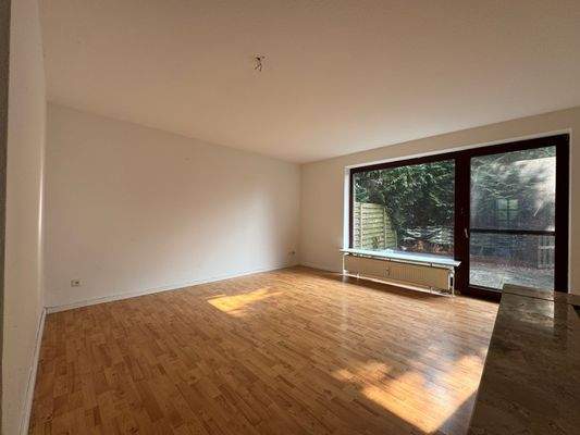 Wohnung im Erdgeschoss und Souterrain 