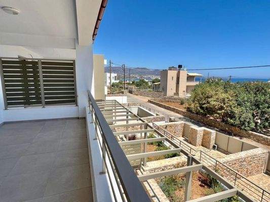 Kreta, Ammoudara: Reihenhaus mit Meerblick bei Agios Nikolaos zu verkaufen