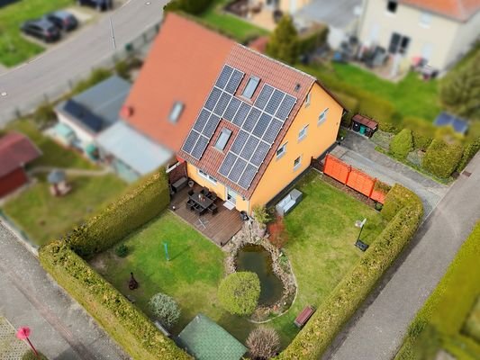Haus und Garten aus der Vogelperspektive