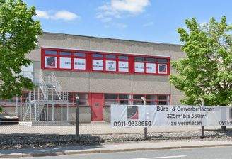 In Sichtlage direkt an der B2