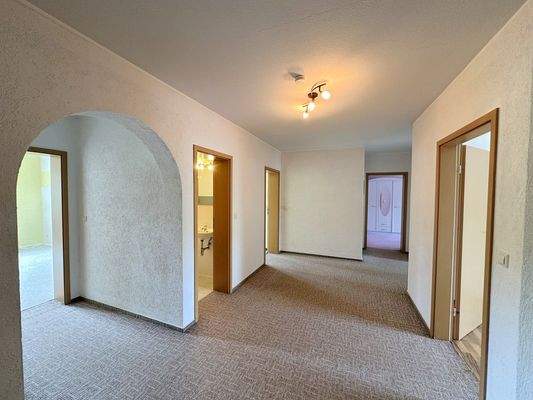 großzügige Diele im Erdgeschoss