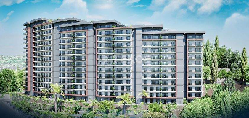 Panoramic Views Apartments in a Complex with a Pool in İzmir