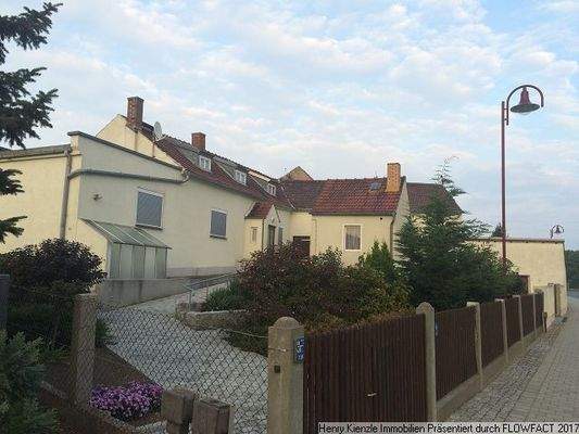 Eine Weitere Grundstücksansicht