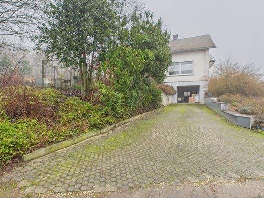 CAM01223G0-PR0176-STILL006