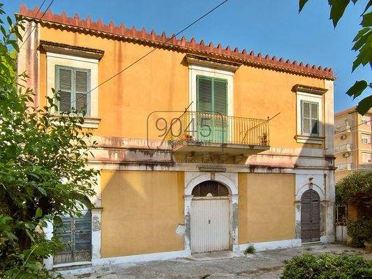 Historische Stadtvilla aus dem späten 19. Jahrhundert im Herzen von Siracusa - Sizilien