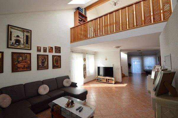 OG mit Blick zur Galerie