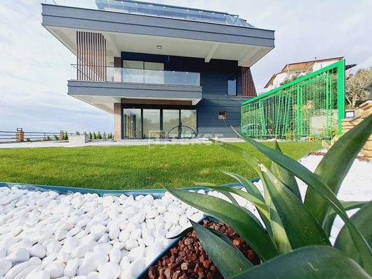 Elegant Villas with Private Pools in Alanya İncekum