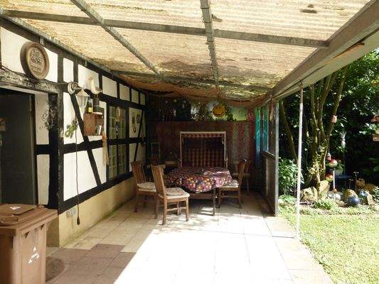 überdeckter Freisitz