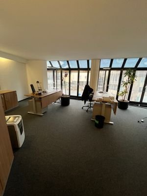 Büro 1