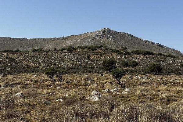 Kreta, Kokkino Chorio: Spektakuläres 80.000 m² großes Grundstück mit Meerblick auf Kreta zum Verkauf