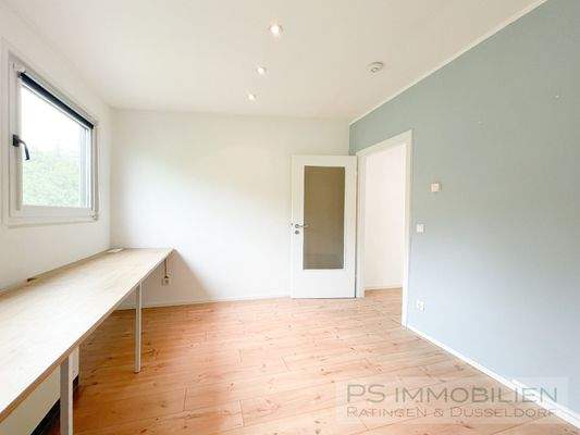 Zimmer OG mit Gartenblick