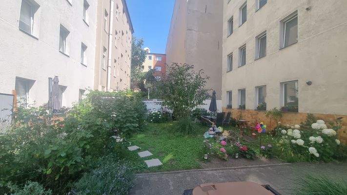 Begrünter Innenhof.jpg