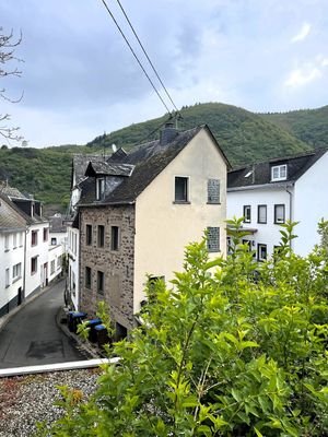 Hochwasserfrei und nur 150 Meter bis zur Mosel 