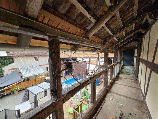 Detail Laubengang Stallung