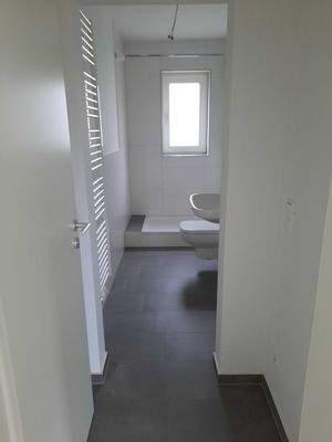 Tageslichtbad mit Dusche