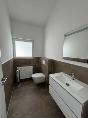 Sanitäre Anlagen 1. OG