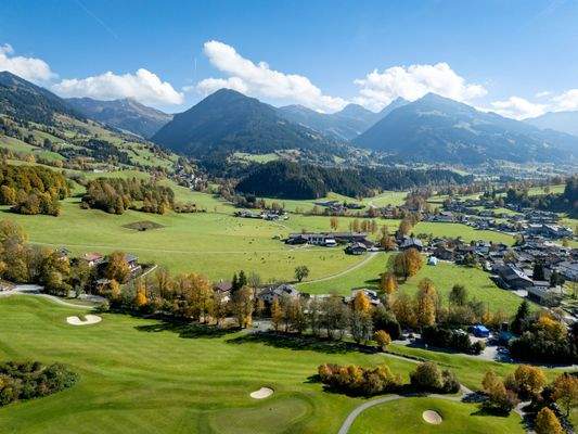 Aurach - Bauernhaus mit Altmühle_26.jpg