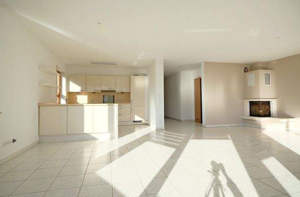 Küche, Wohn- und Esszimmer