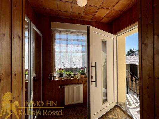 EG: Eingangsbereich Windfang