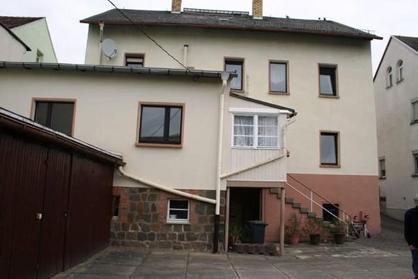 Zugang Wohnung u. Keller
