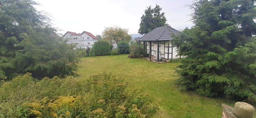 Blick auf das Gartenhaus