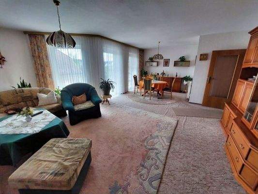 Wohnzimmer/Esszimmer OG