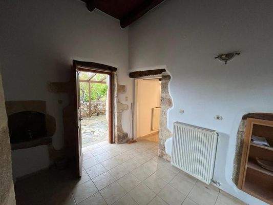 Kreta, Litsarda - Charmantes Steinhaus im Zentrum eines Dorfes zu verkaufen