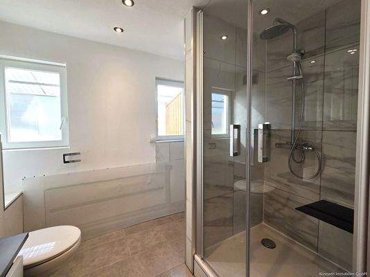 große Dusche und WM-Platz