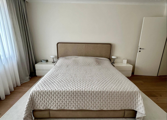 Schlafzimmer (Bedroom)