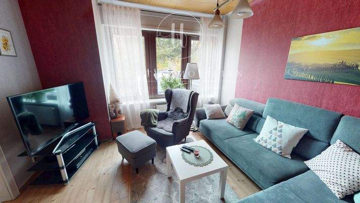 24a-Zum-Schutzenberg-11182025_204844