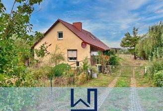 Einfamilienhaus mit großem Grundstück