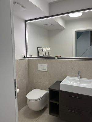 Gäste Wc mit Einbauten