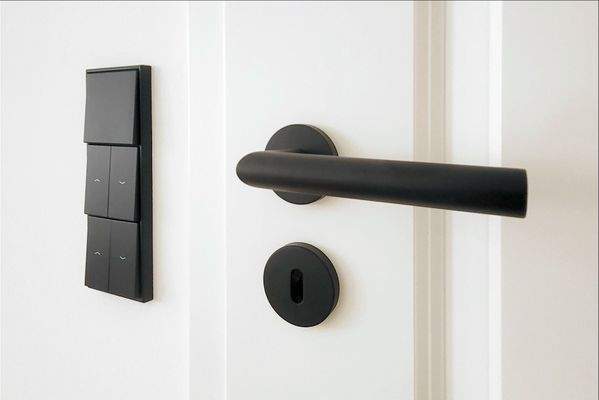 Edle Griffgarnitur & Lichtschalter