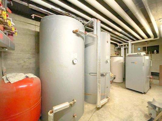 Moderne Stückholzheizung