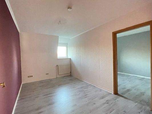 Kind 2 mit Zugang zu Kind 3