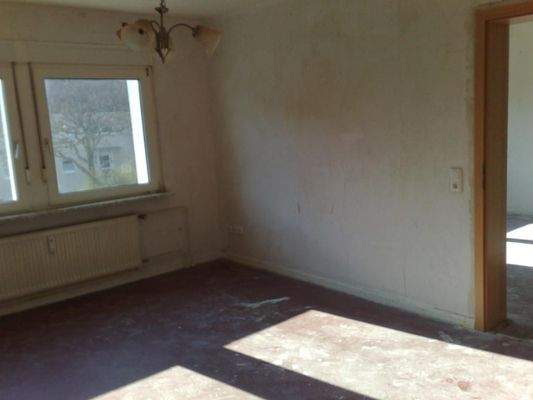 2. Schlafraum mit Türduchgang in Wohnküche