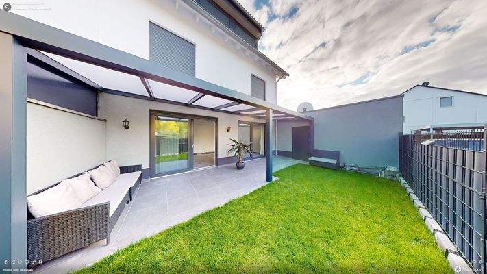 04 Garten und Terrasse.JPG