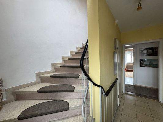 Treppenhaus obere Einheit (1.OG/DG)