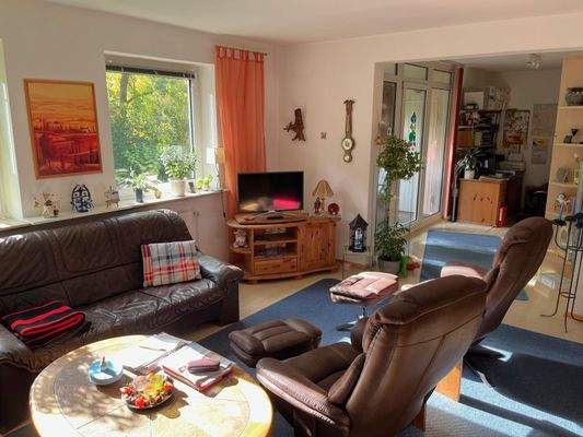 Wohnzimmer und Arbeitszimmer