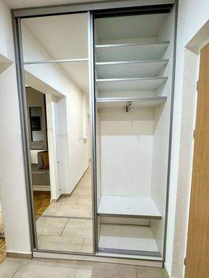 Vorraum- Einbauschrank