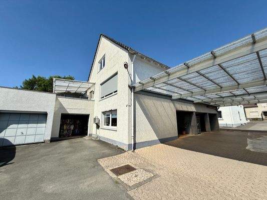 Wohn- und Geschäftshaus