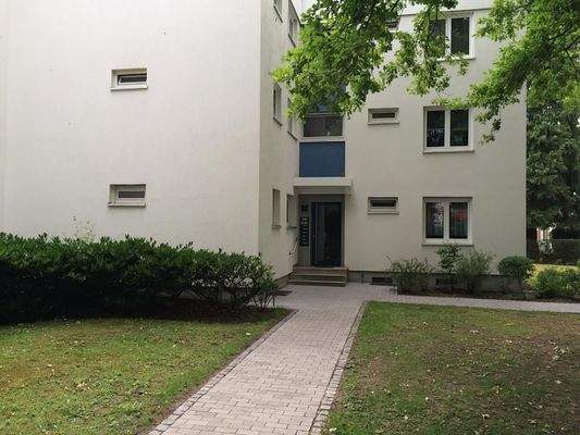 Hammarskjöldring 88 Eingang