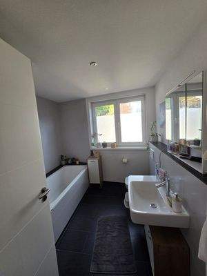 Wohnung-Gießen-Neustadt-5-50015-05-WE05-Badezimmer