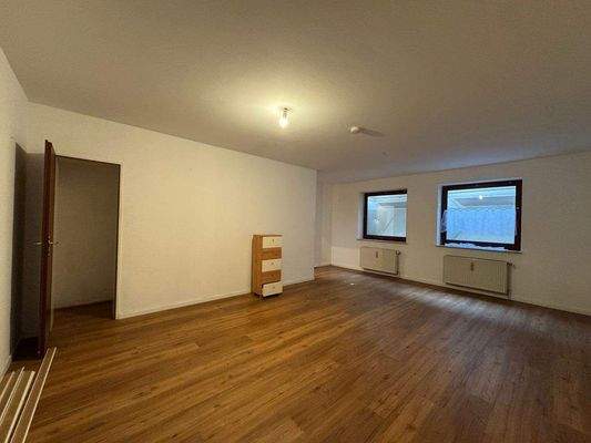 Wohnung im Erdgeschoss und Souterrain 